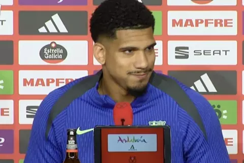 أراوخو: لم أتحدث مع فالفيردي قبل الكلاسيكو.. ويجب احترام ريال مدريد